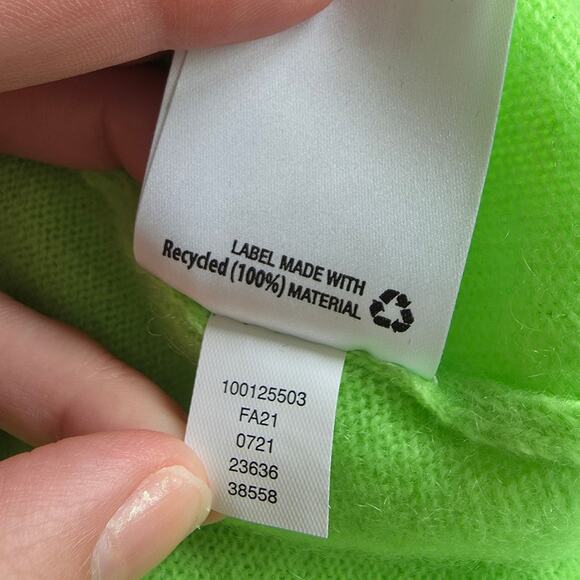 Charter Club Luxury Cashmere Neon Green Turtleneck Sweater sz Large Basic Winter - Picture 4 of 5